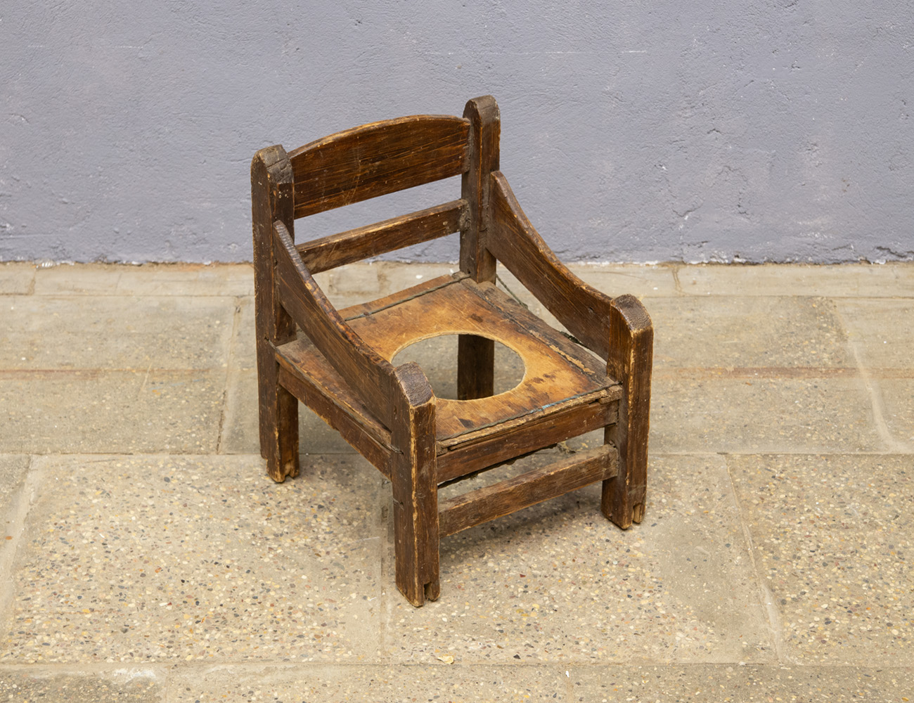 Старинный детский стульчик