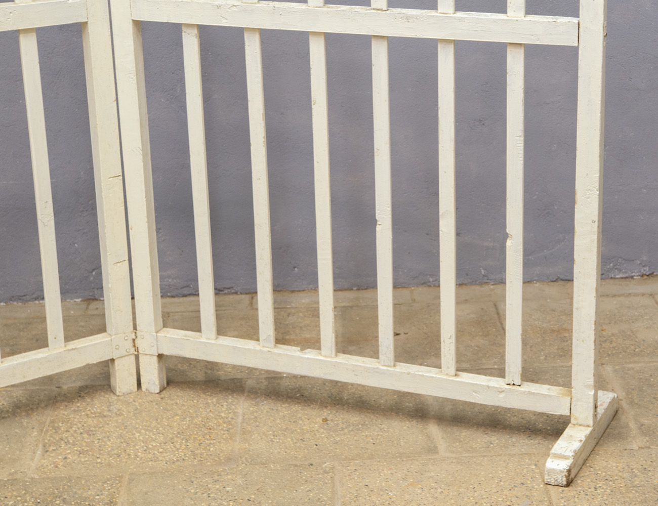 Старинная медицинская ширма