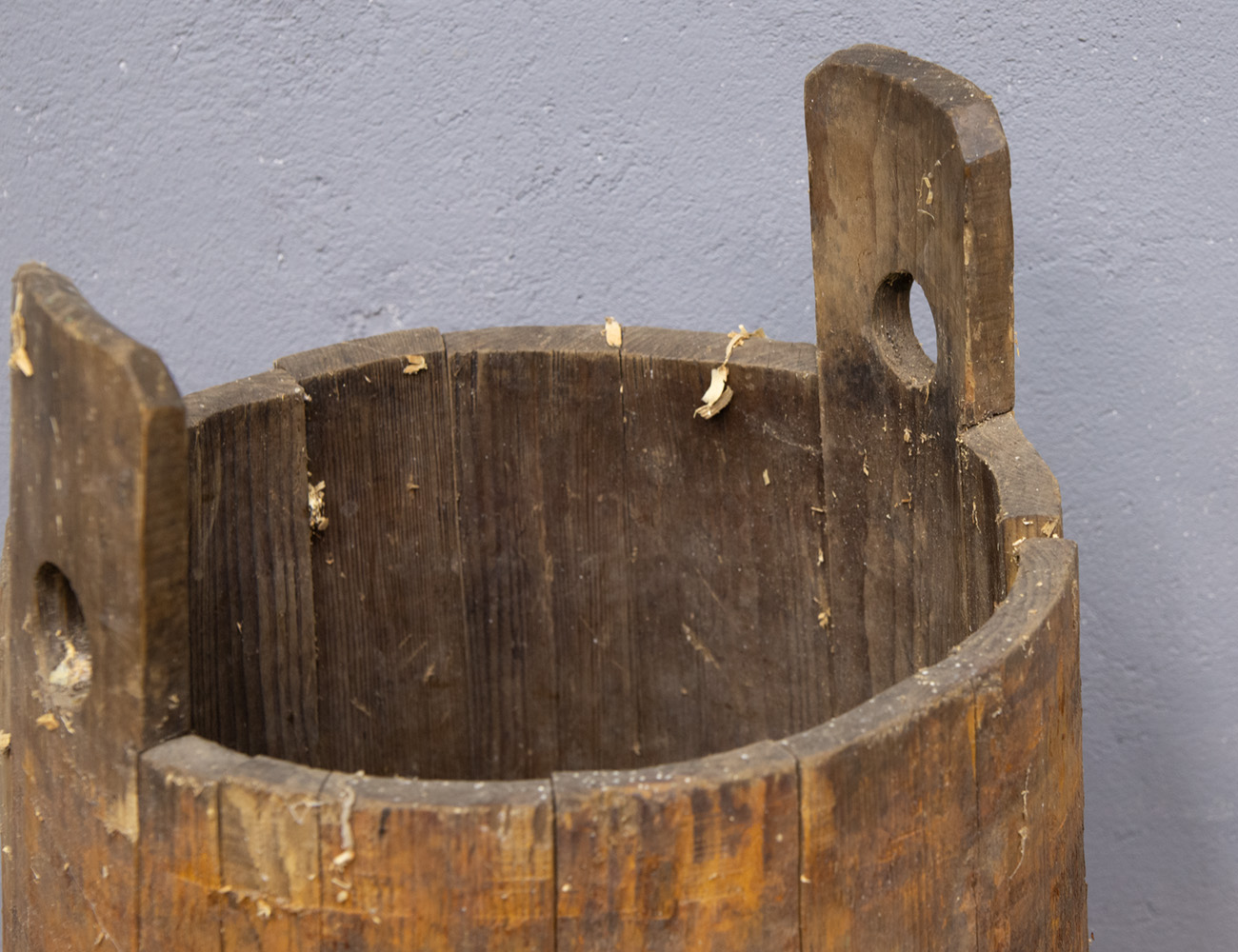 Старинный ушат