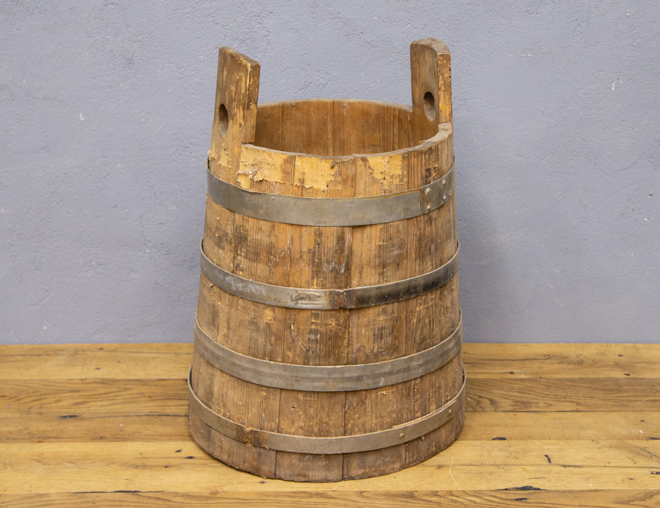 Старинный ушат