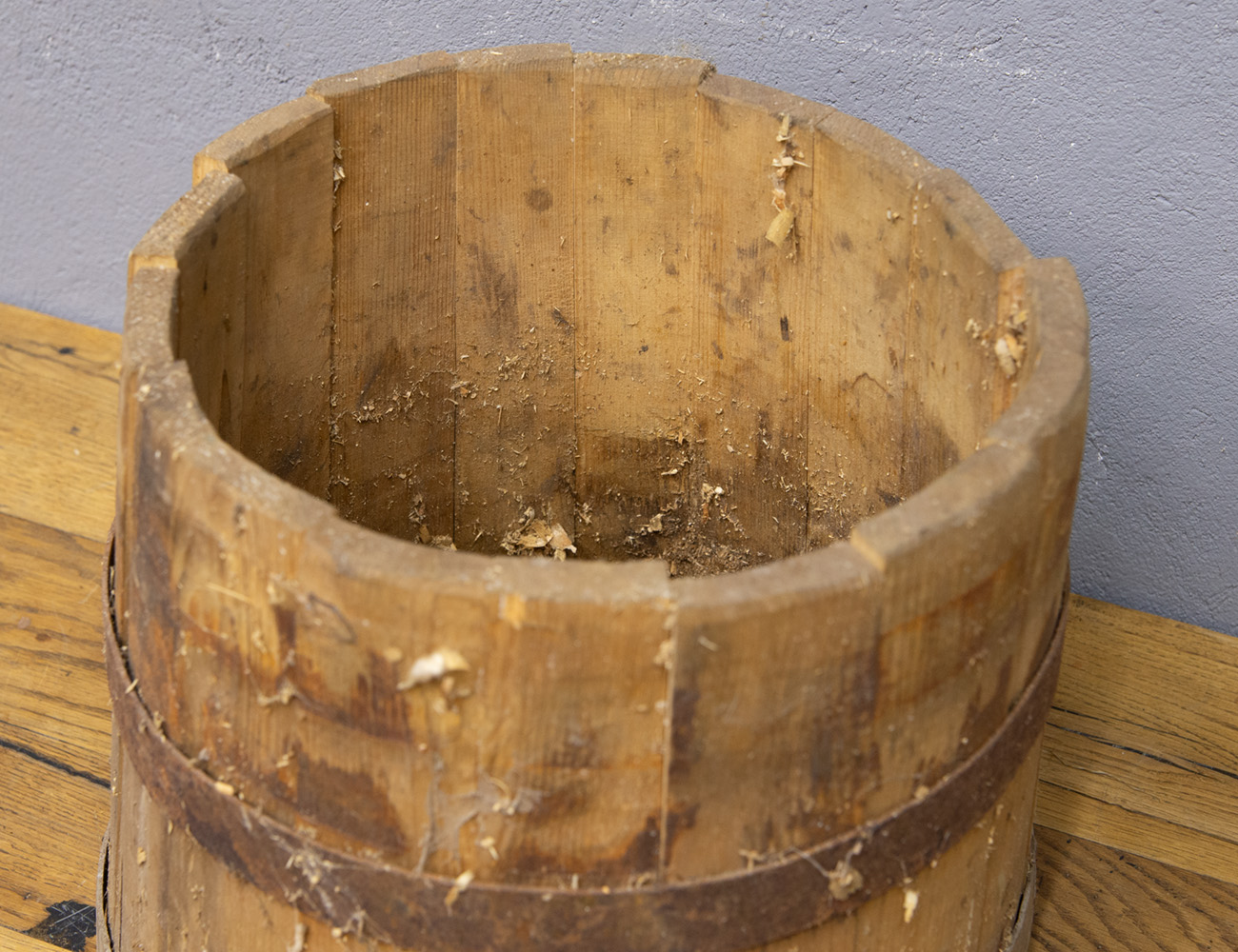 Старинная кадка