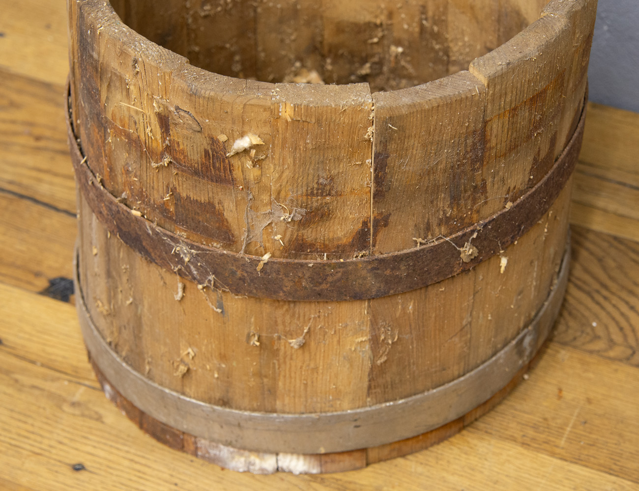 Старинная кадка