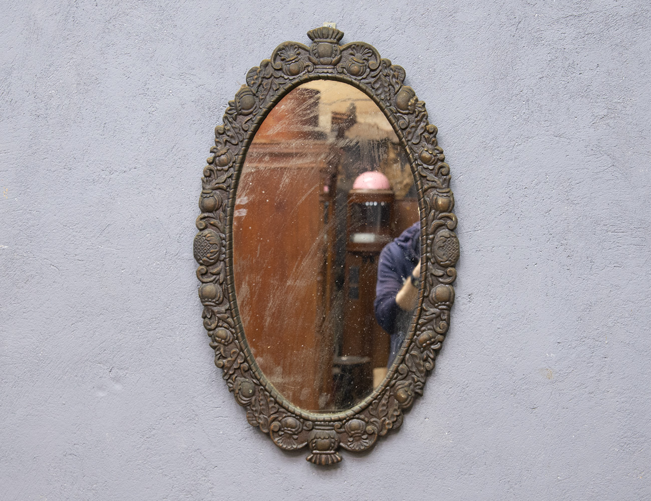 Винтажное настенное зеркало