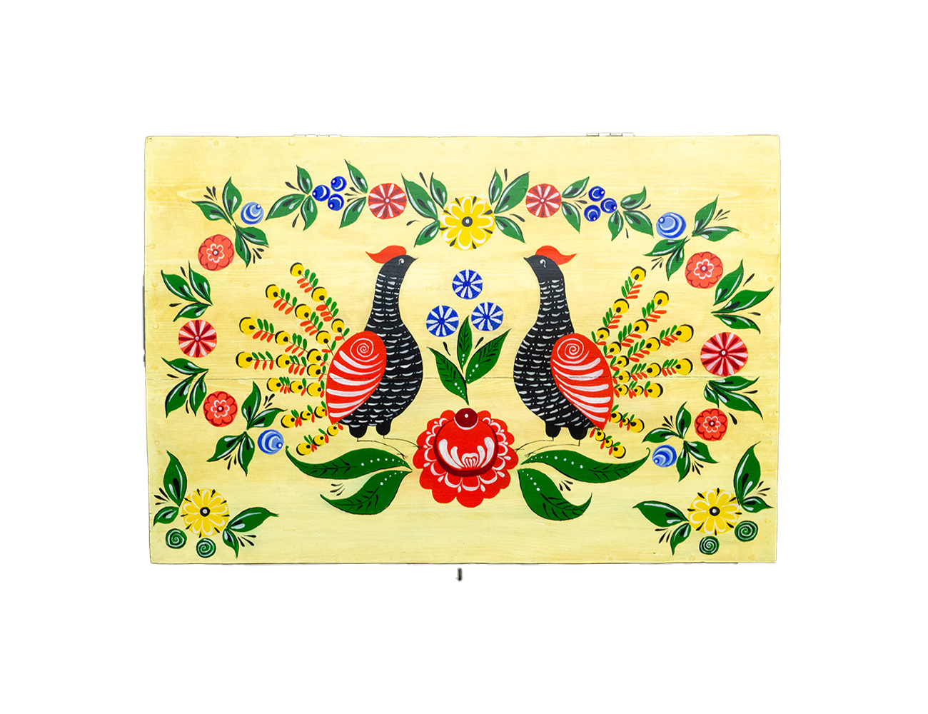 Старинный сундук с росписью