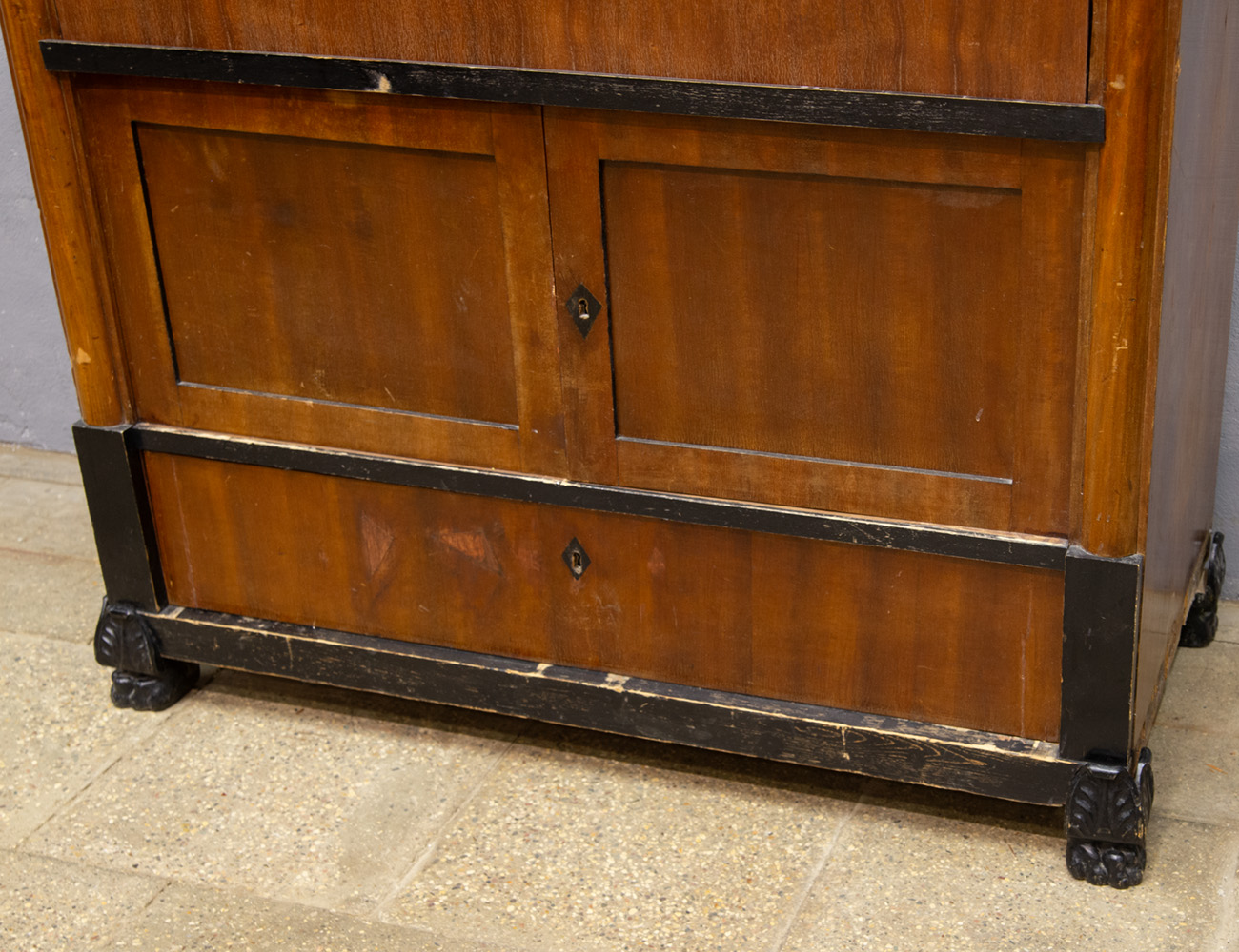 Старинный секретер красного дерева