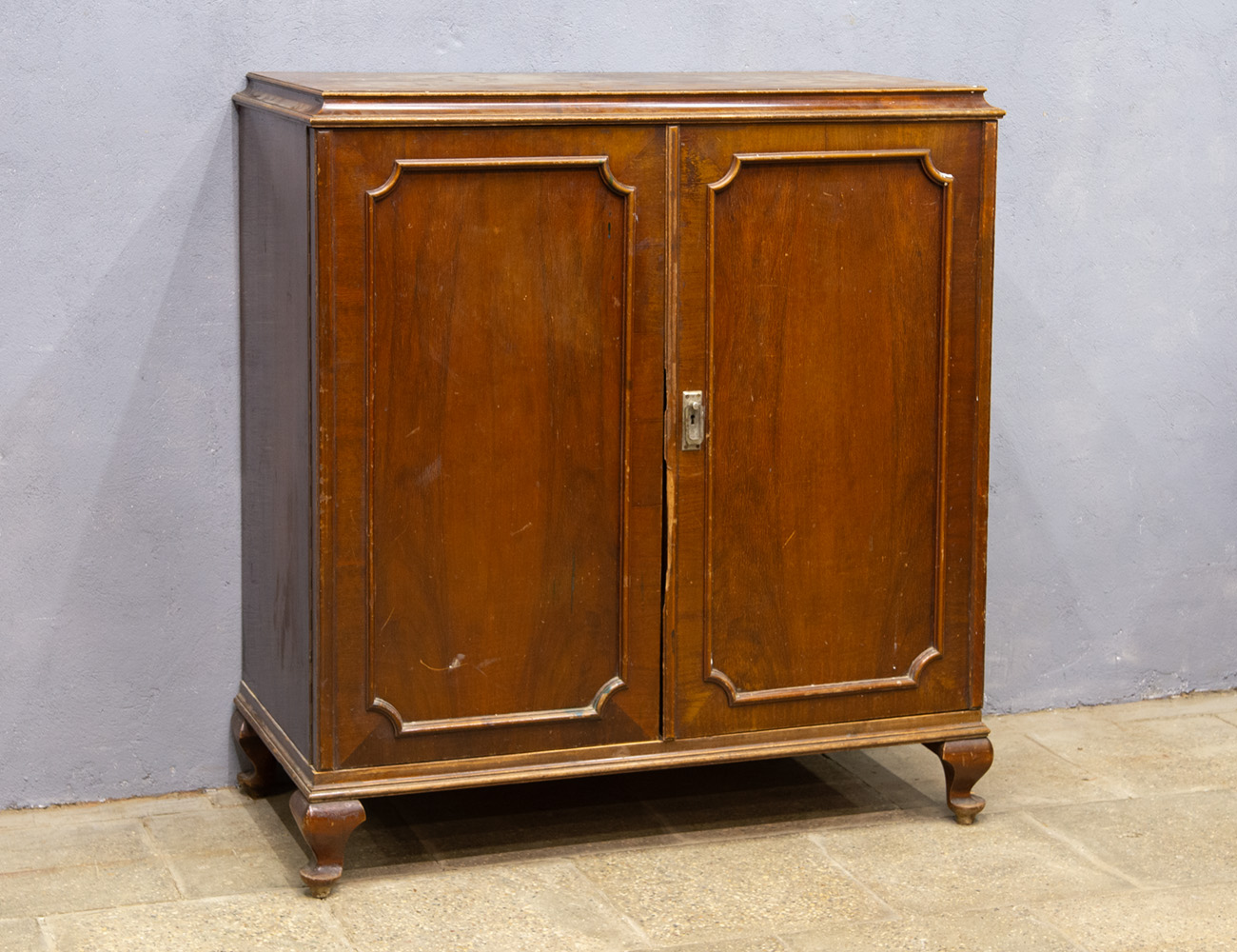 Винтажный бельевой шкаф