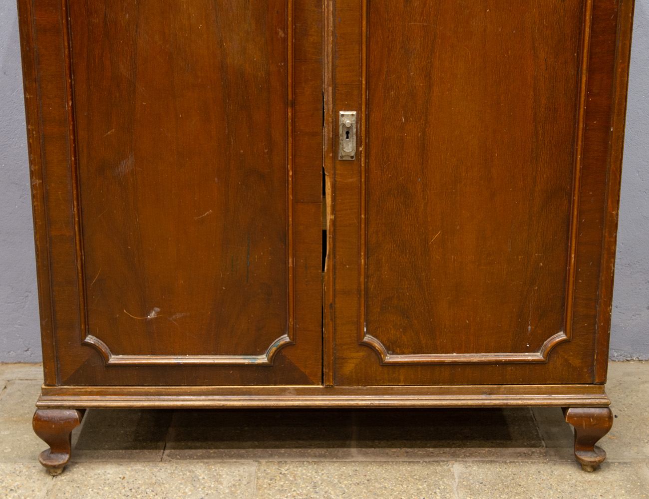 Винтажный бельевой шкаф