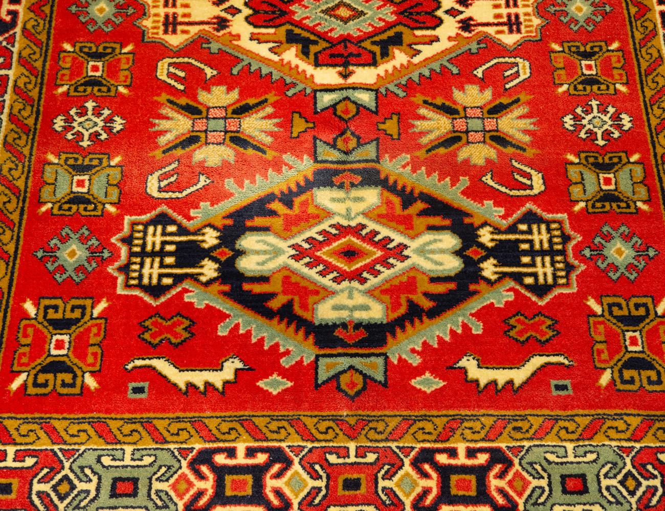 Винтажный ворсовый ковёр