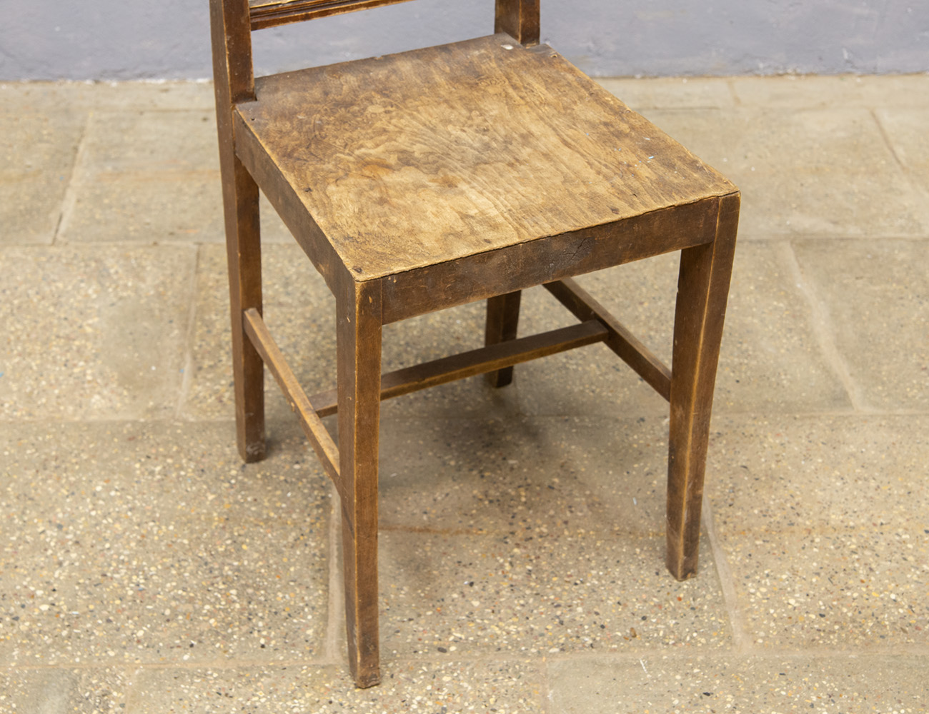 Старинный деревенский стул