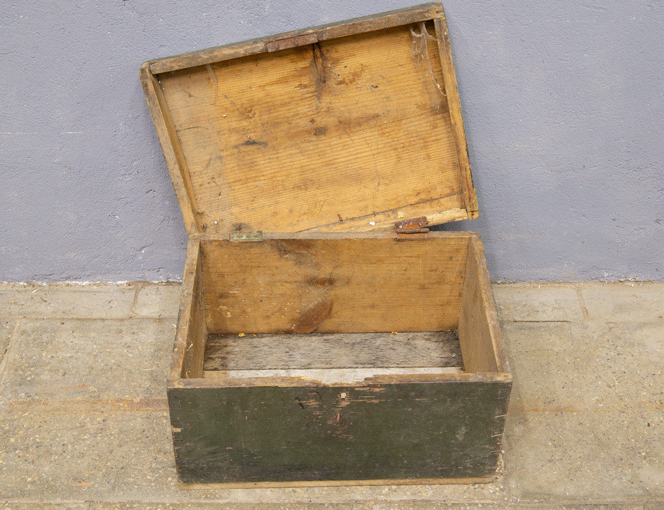 Старинный сундук