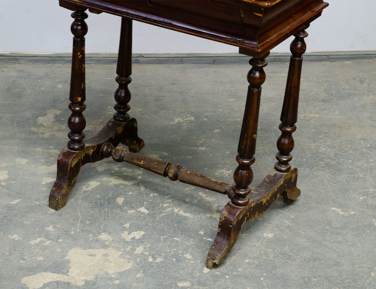 Старинный ломберный стол