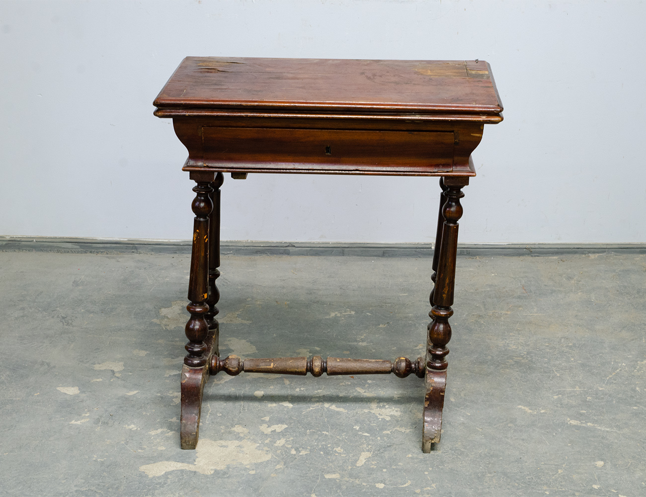 Старинный ломберный стол