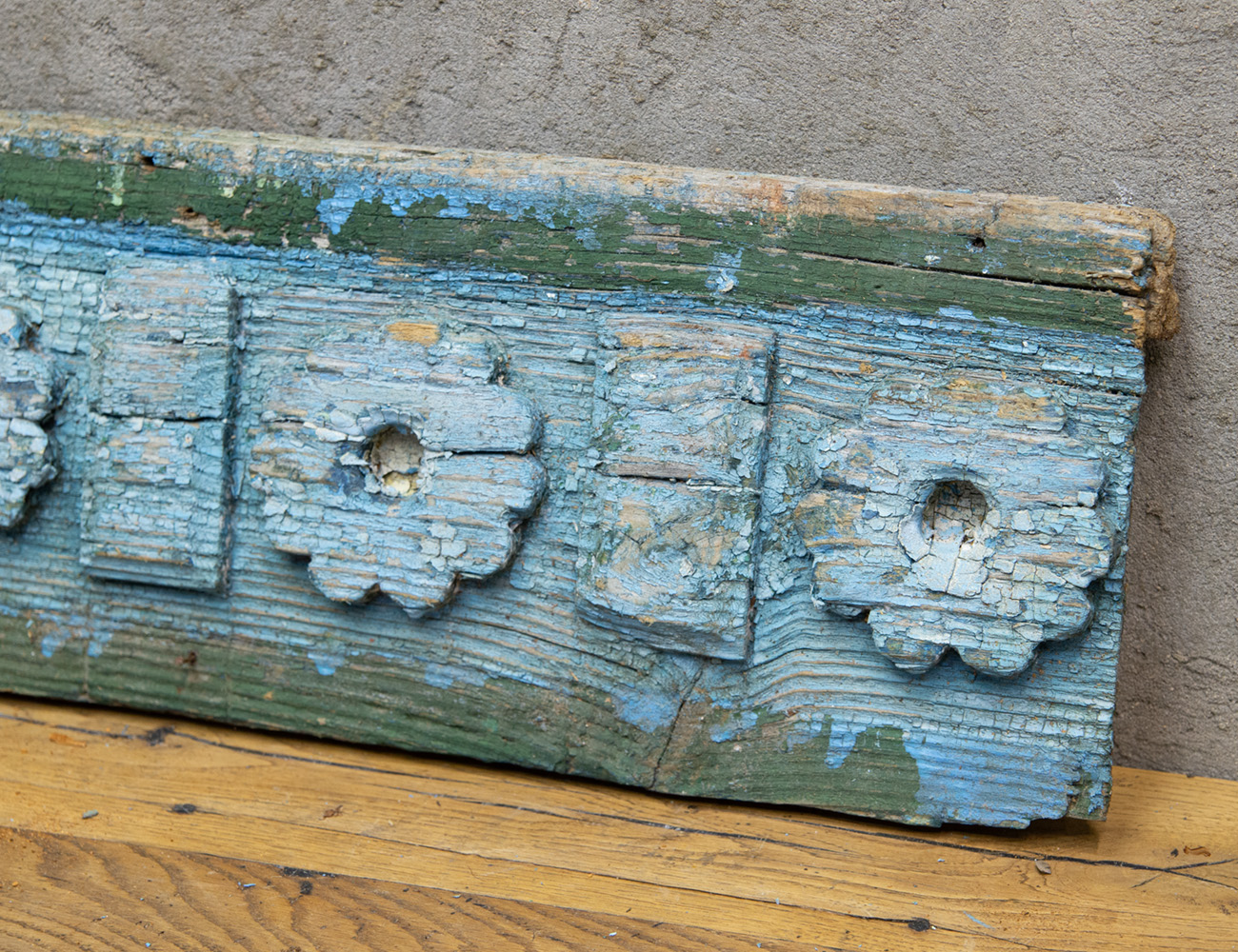 Элемент старинного наличника