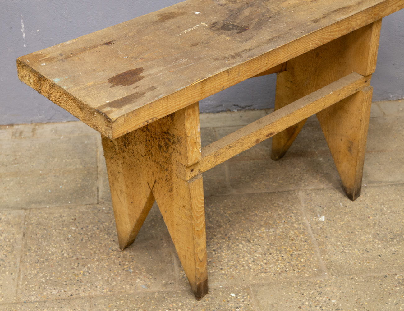 Старинная лавка