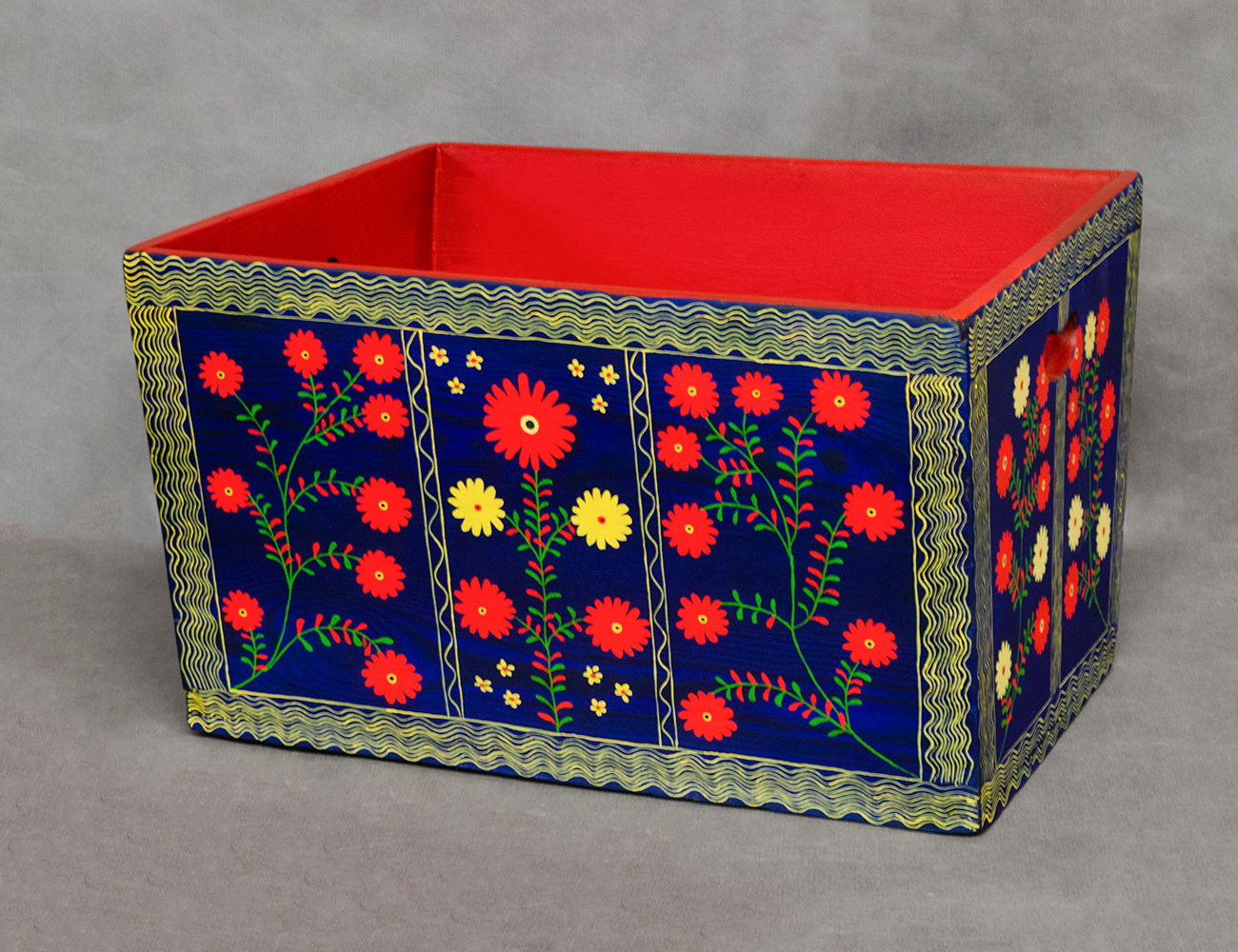 Старинный ящик для вина с росписью