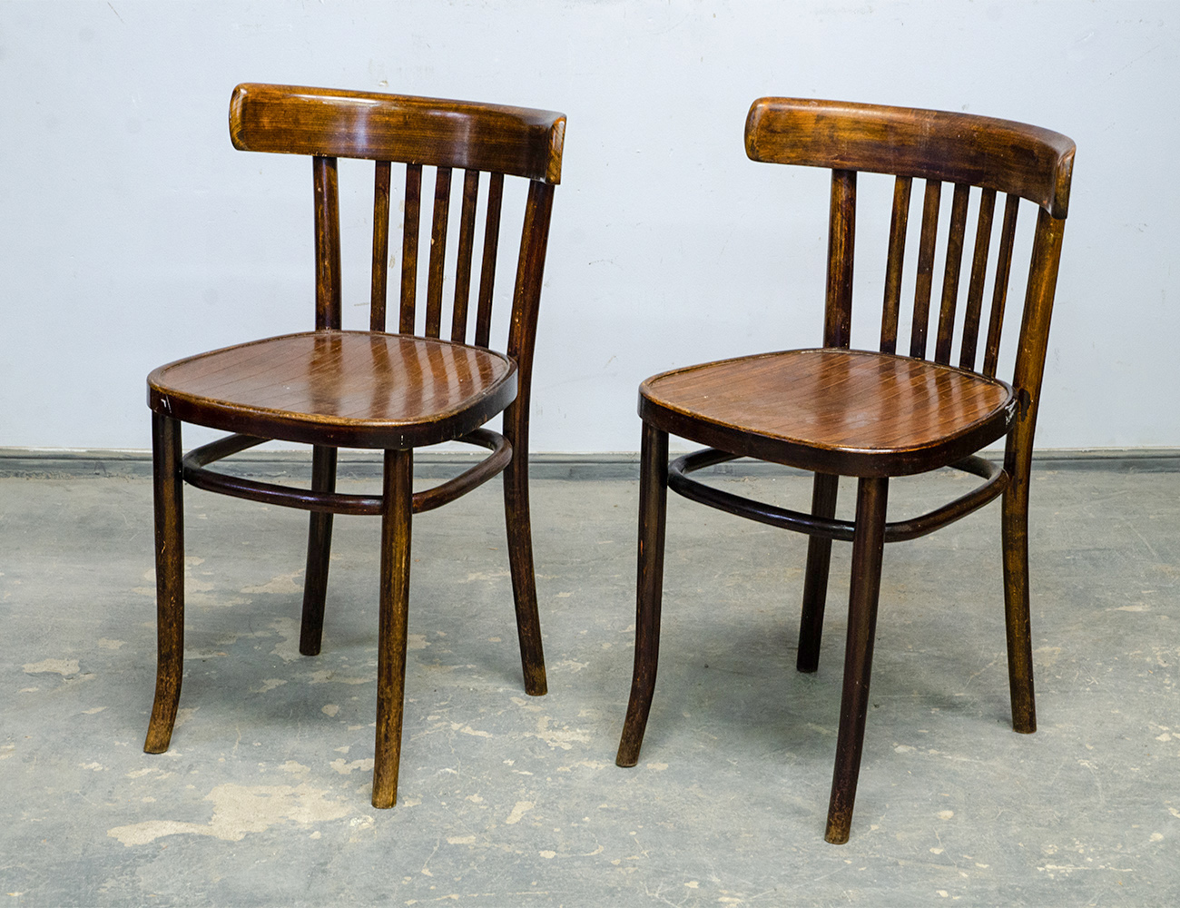 Старинные венские стулья