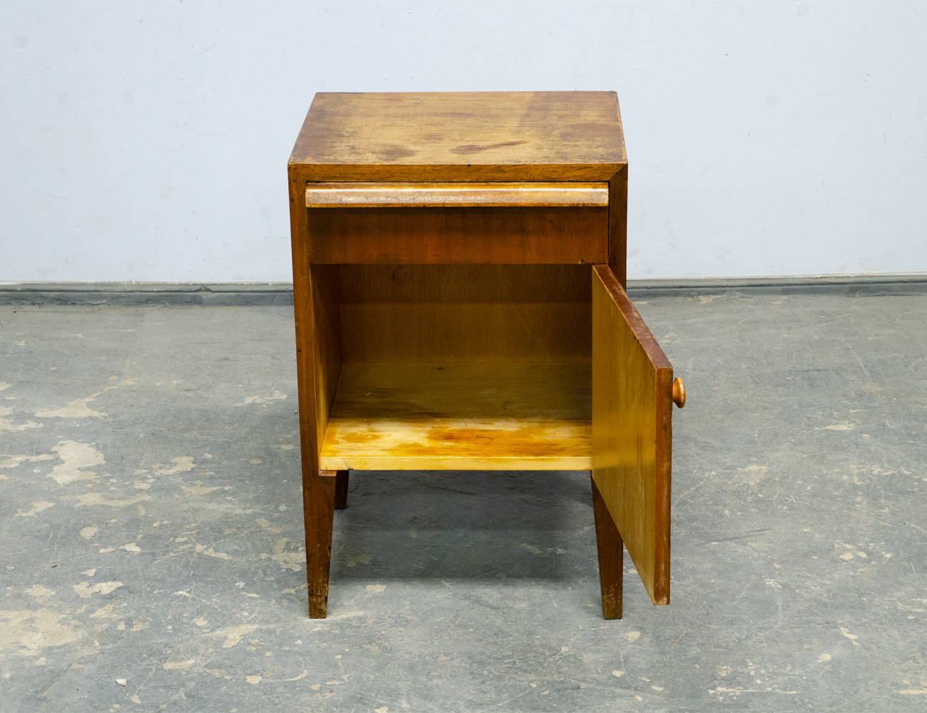 Винтажная прикроватная тумба