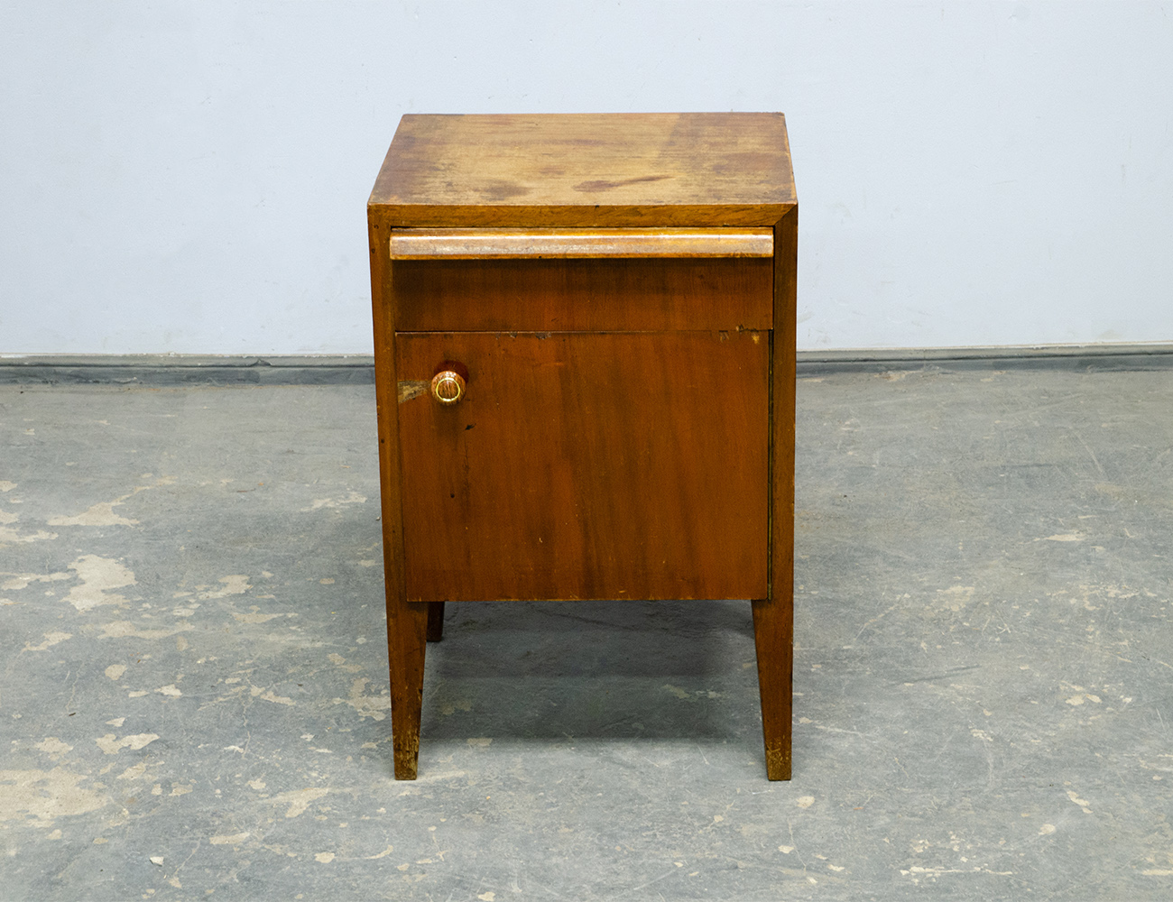 Винтажная прикроватная тумба