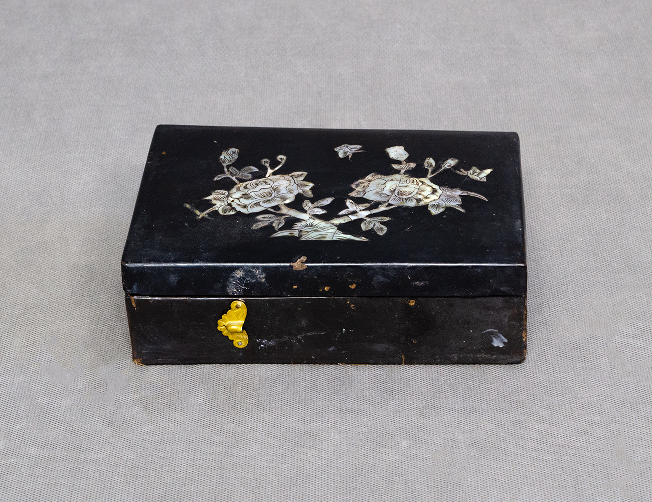 Винтажная шкатулка в стиле шинуазри