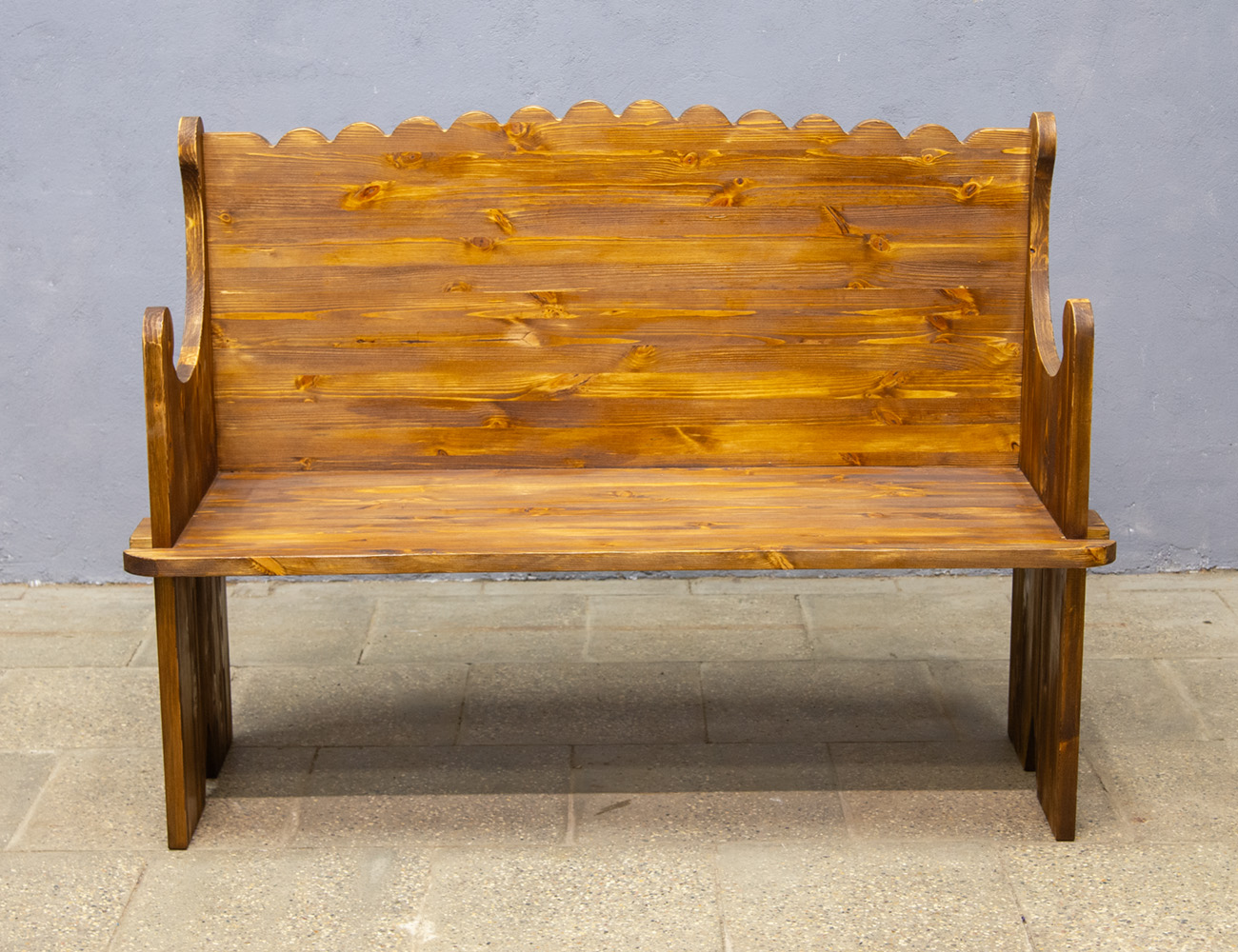 Лавка со спинкой