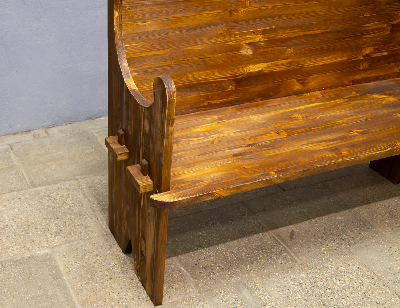 Лавка со спинкой