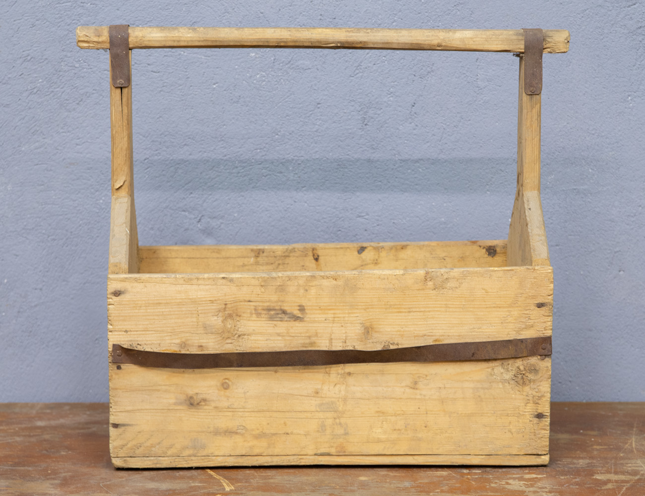 Старинный ящик для инструментов