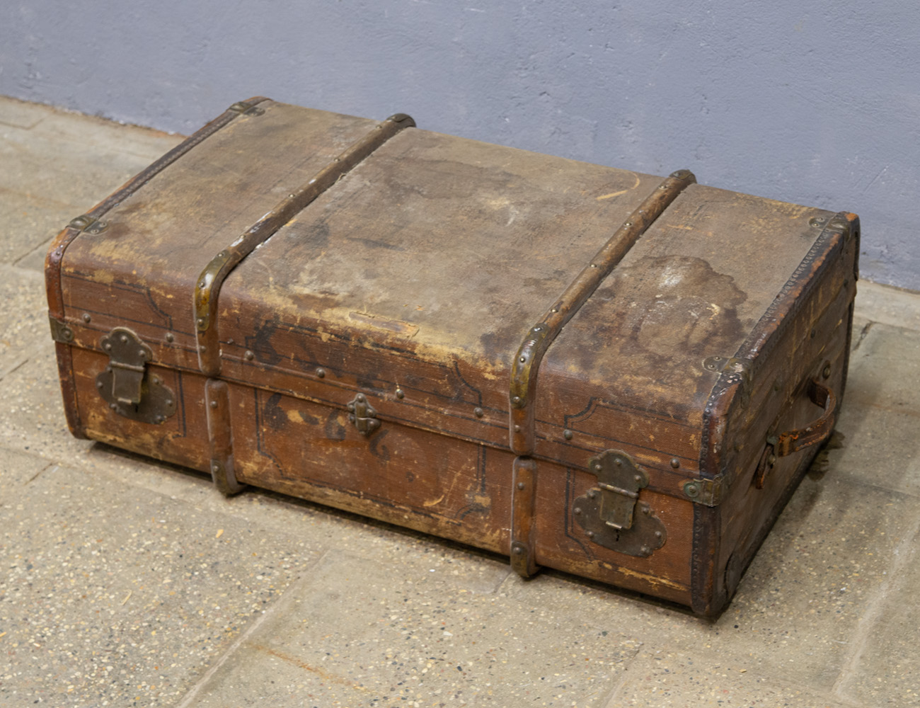 Старинный каретный кофр