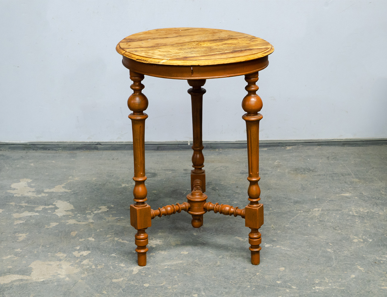 Старинный чайный столик 19 века