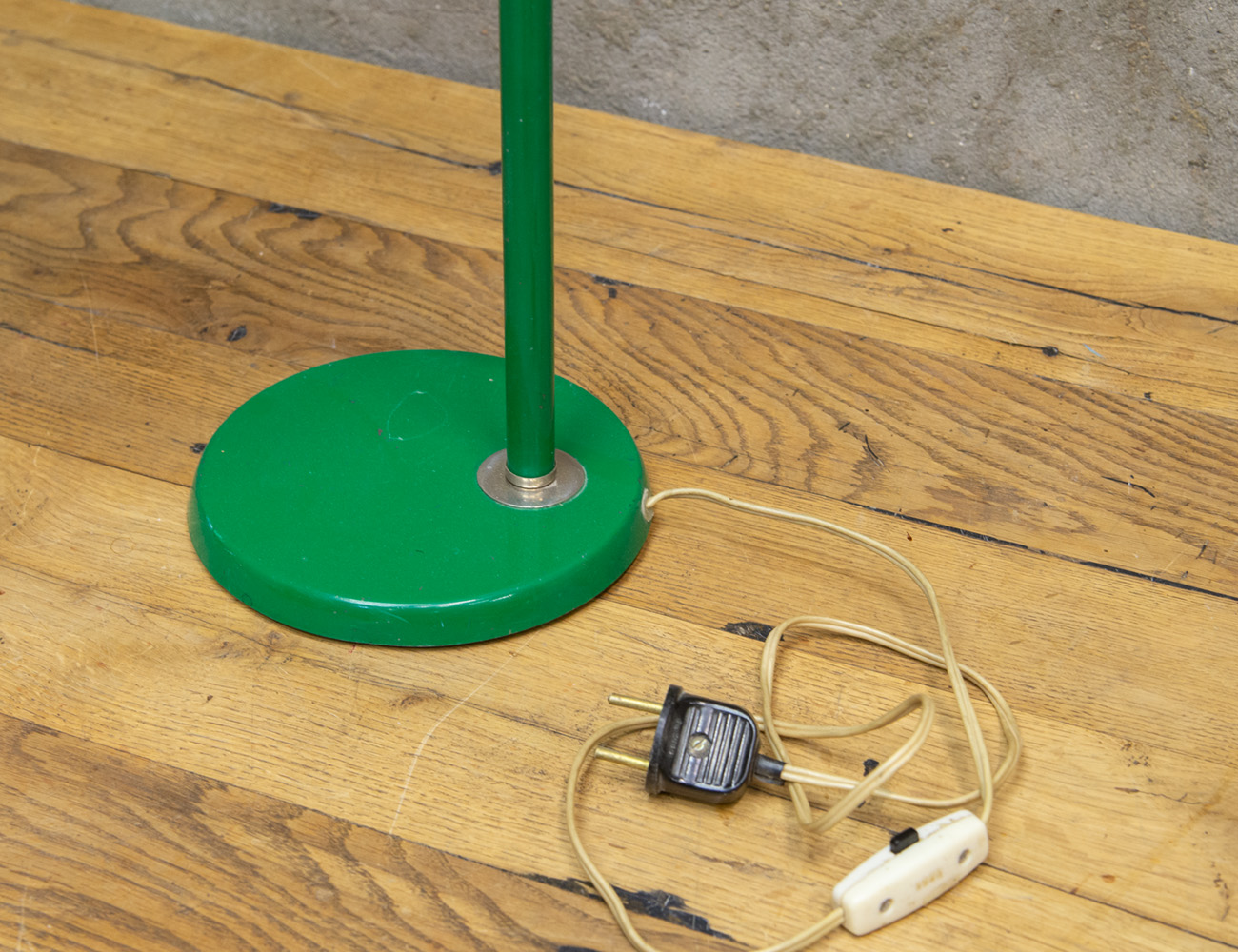 Винтажная настольная лампа