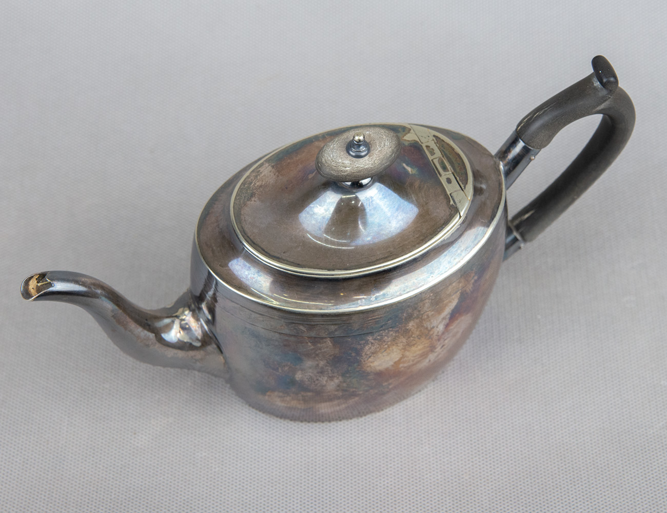 Старинный чайник, Англия