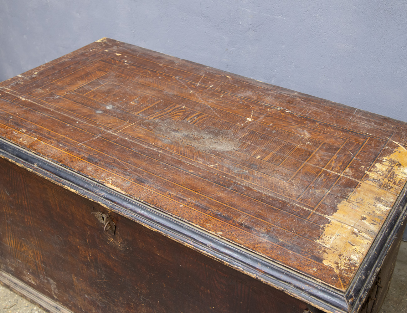 Старинный сундук начала 20 века