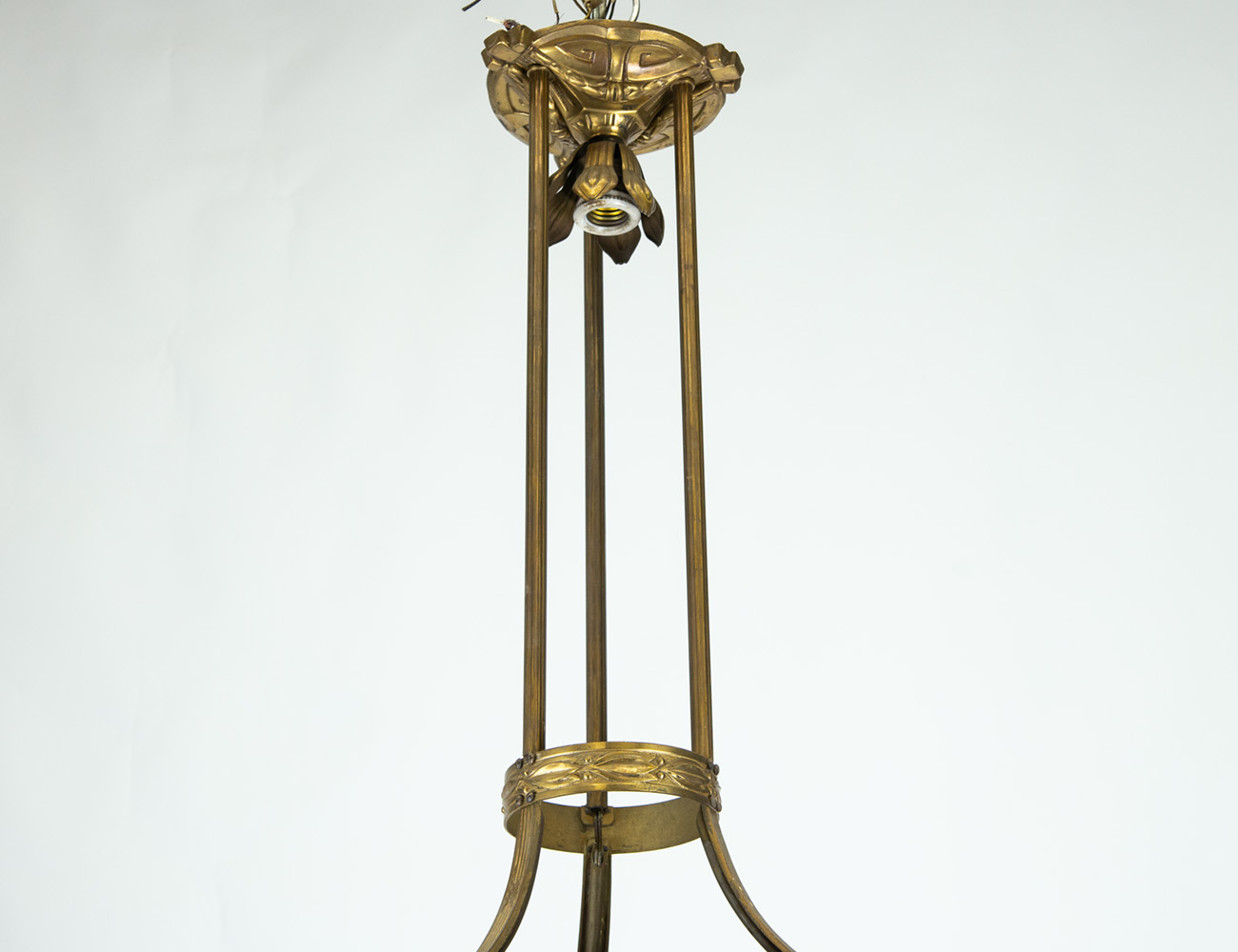 Старинная люстра в стиле модерн