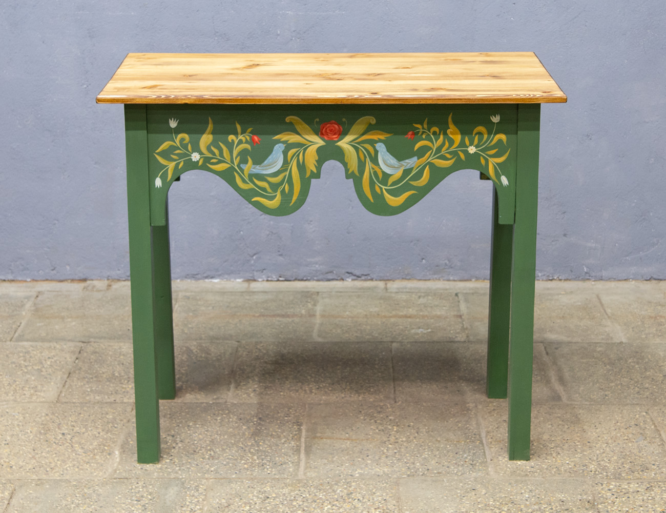 Консольный столик с росписью
