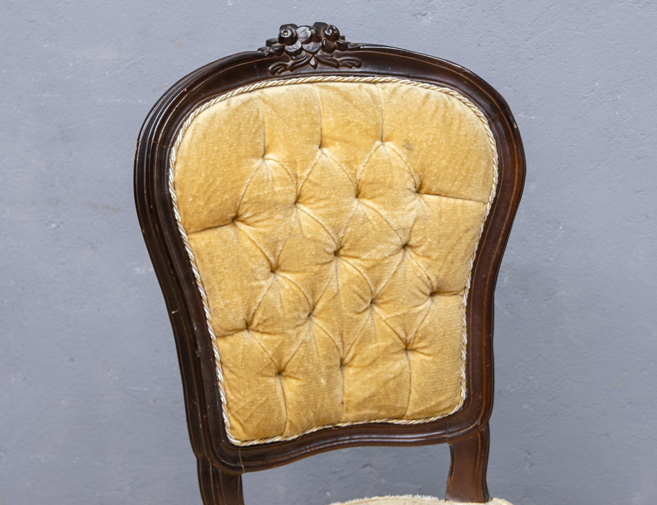 Винтажный стул