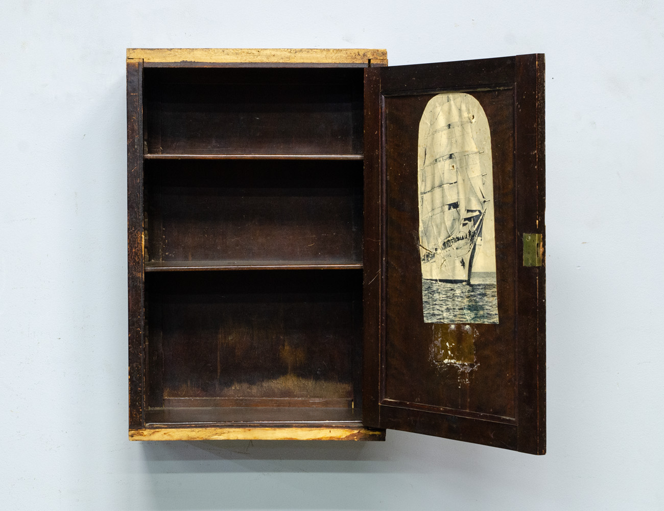 Старинная аптечка