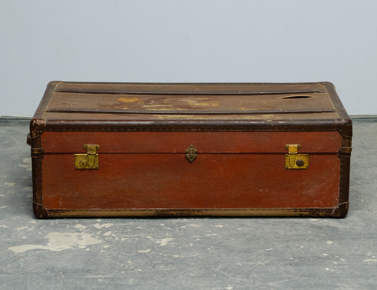 Старинный дорожный кофр