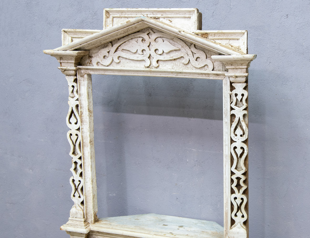 Старинный красный угол