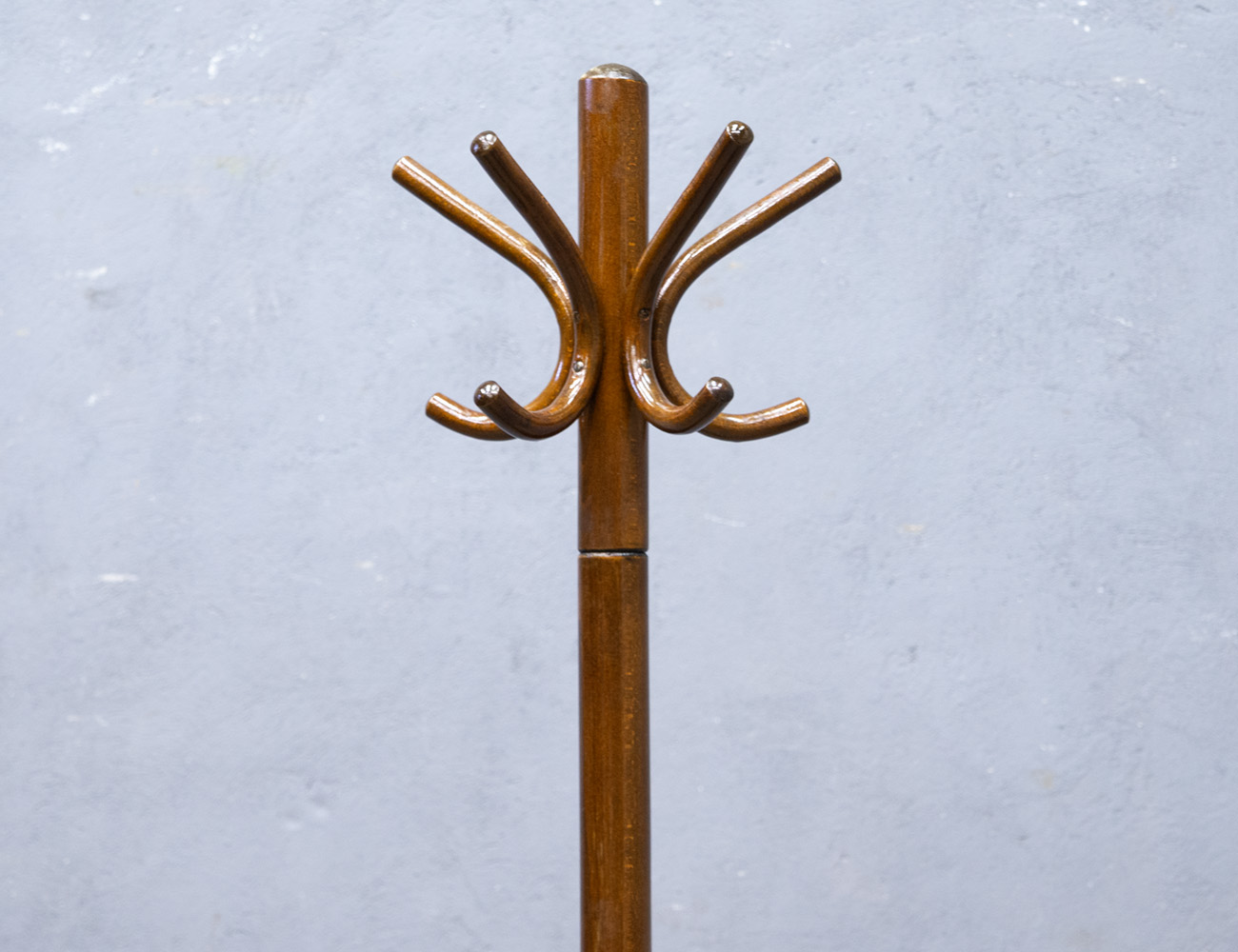 Старинная венская напольная вешалка