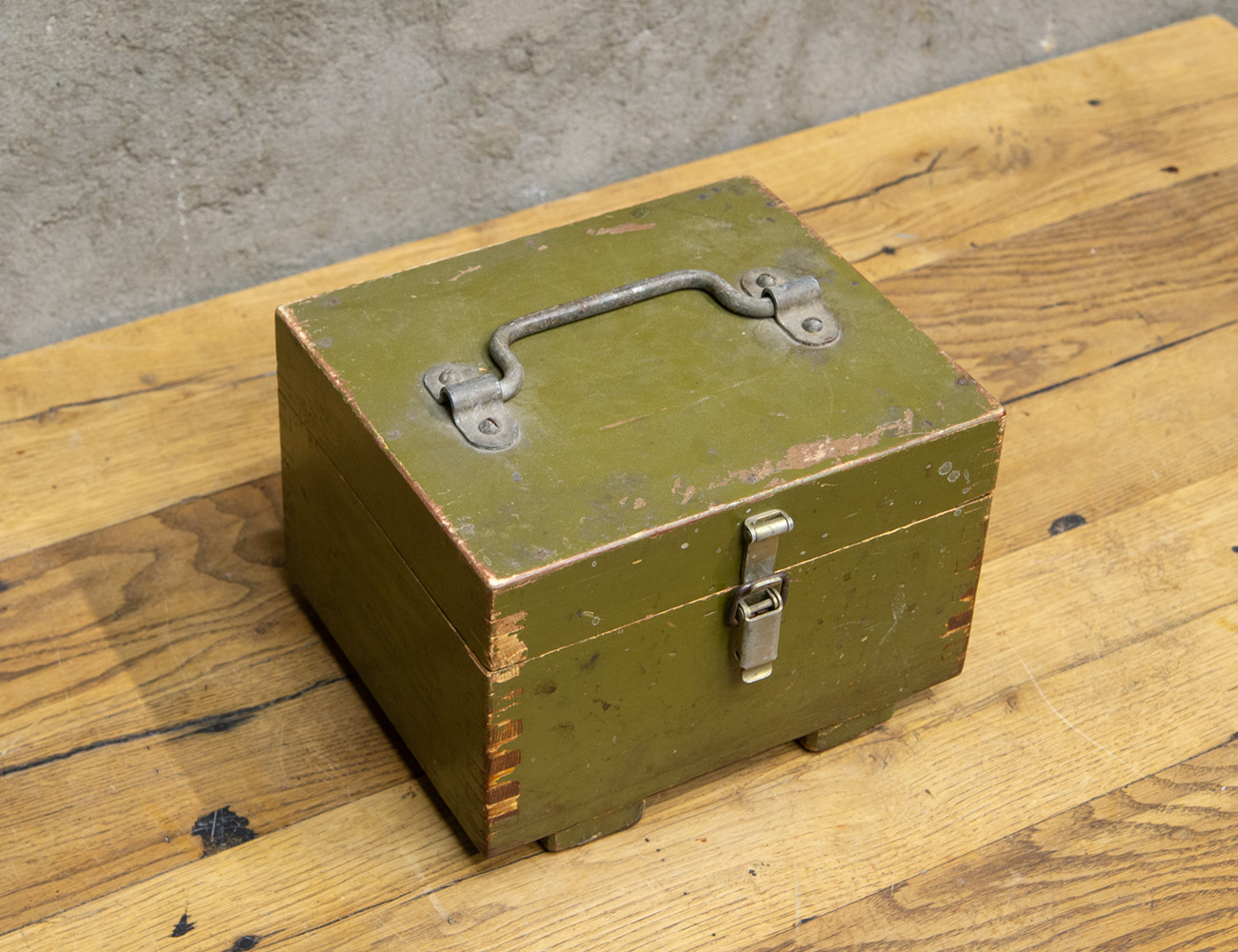 Старинный ящик