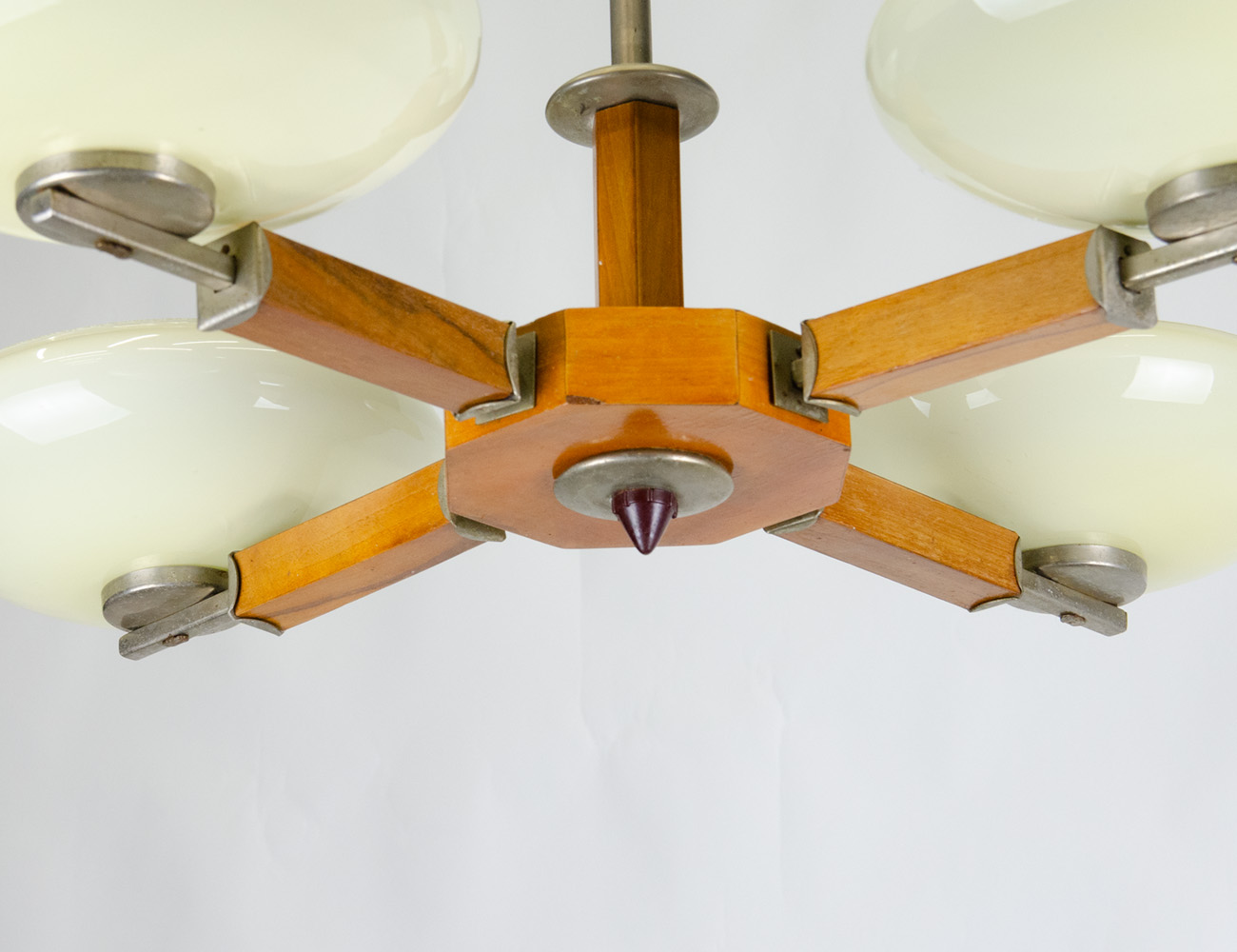 Винтажная люстра в стиле ар-деко