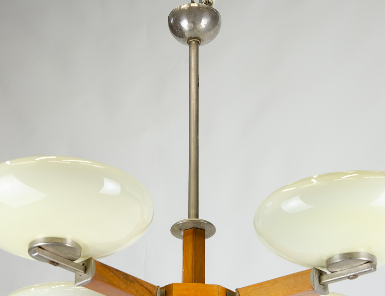 Винтажная люстра в стиле ар-деко