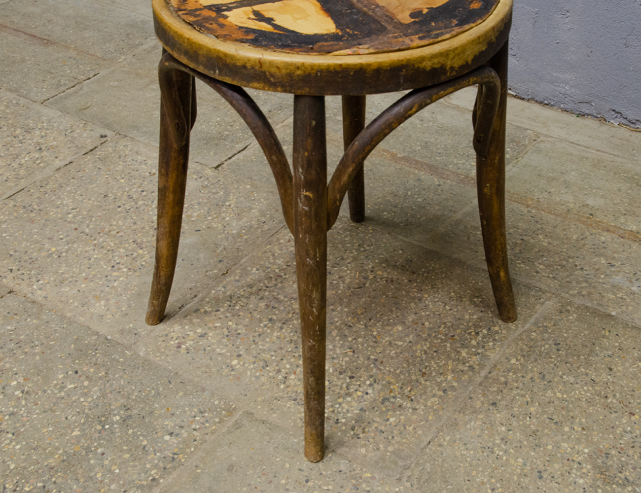 Старинный венский табурет