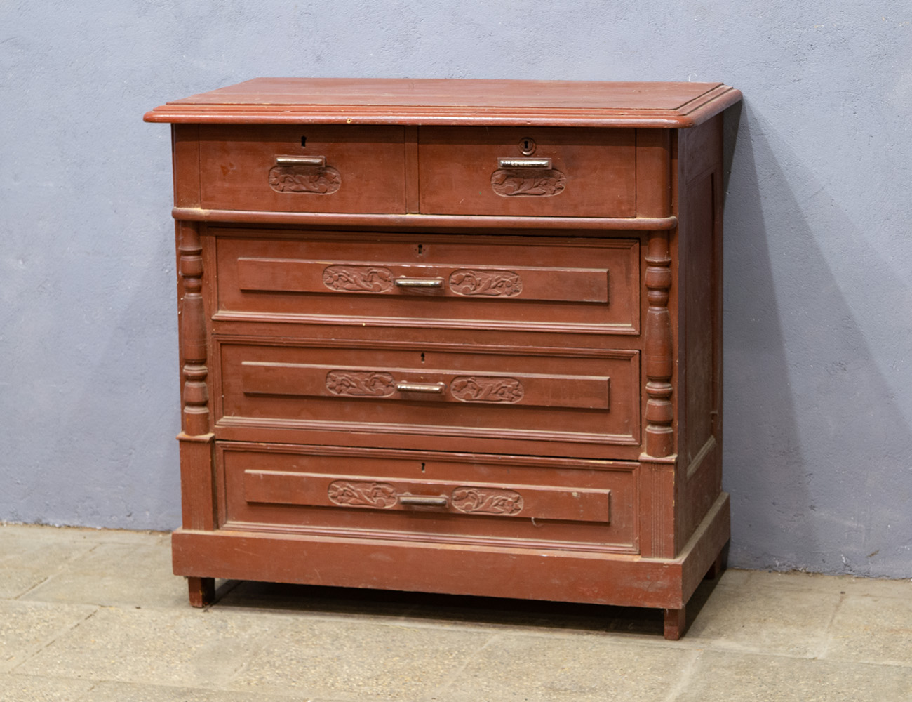 Старинный комод