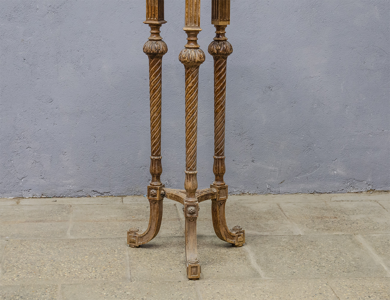 Антикварная жардиньерка 19 века