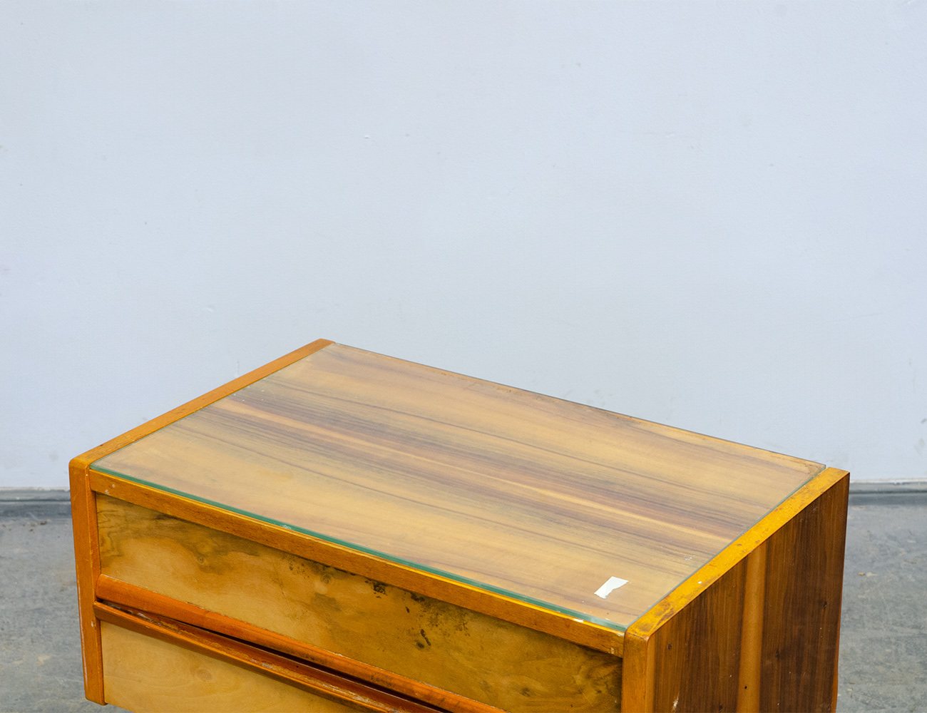 Винтажная ореховая прикроватная тумба, Tatra