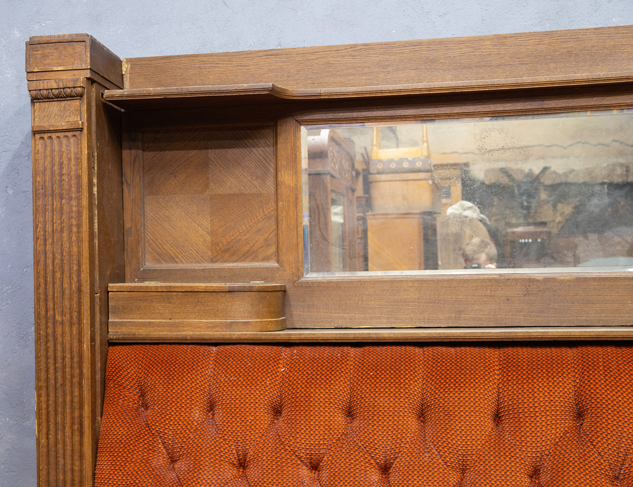 Старинный дубовый кабинетный диван