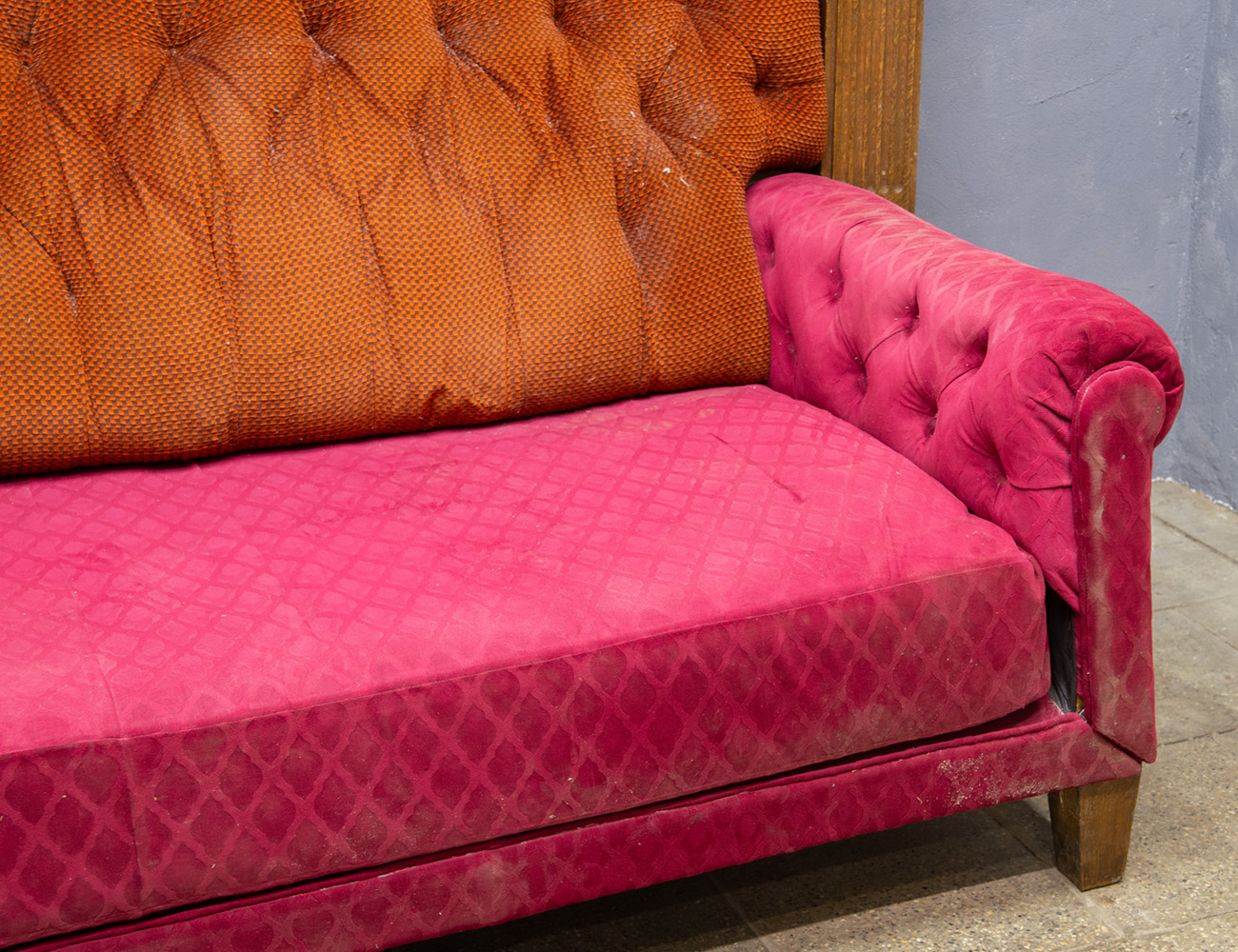 Старинный дубовый кабинетный диван