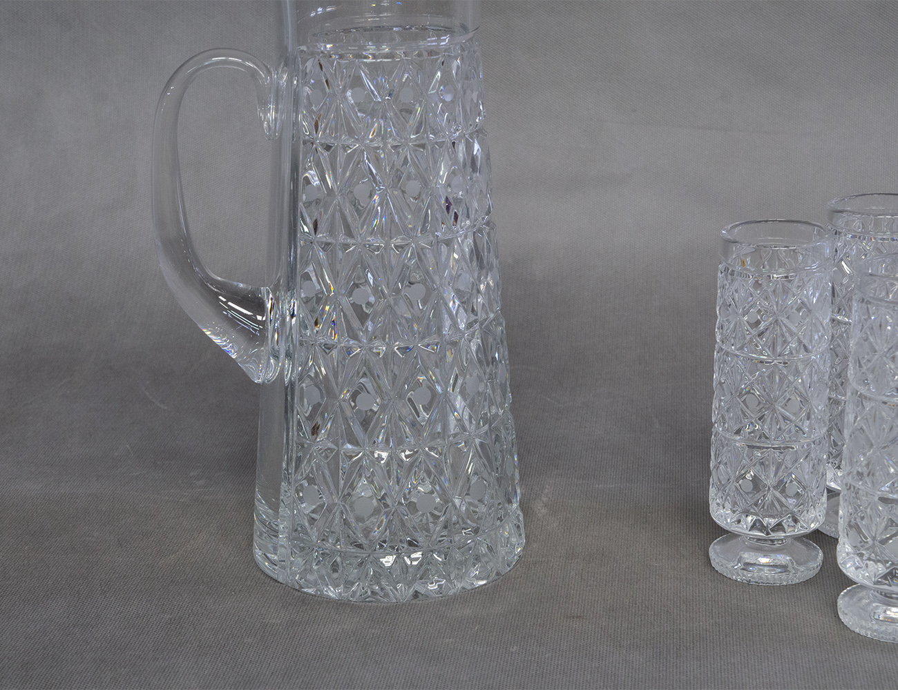 Винтажный хрустальный сервиз для напитков