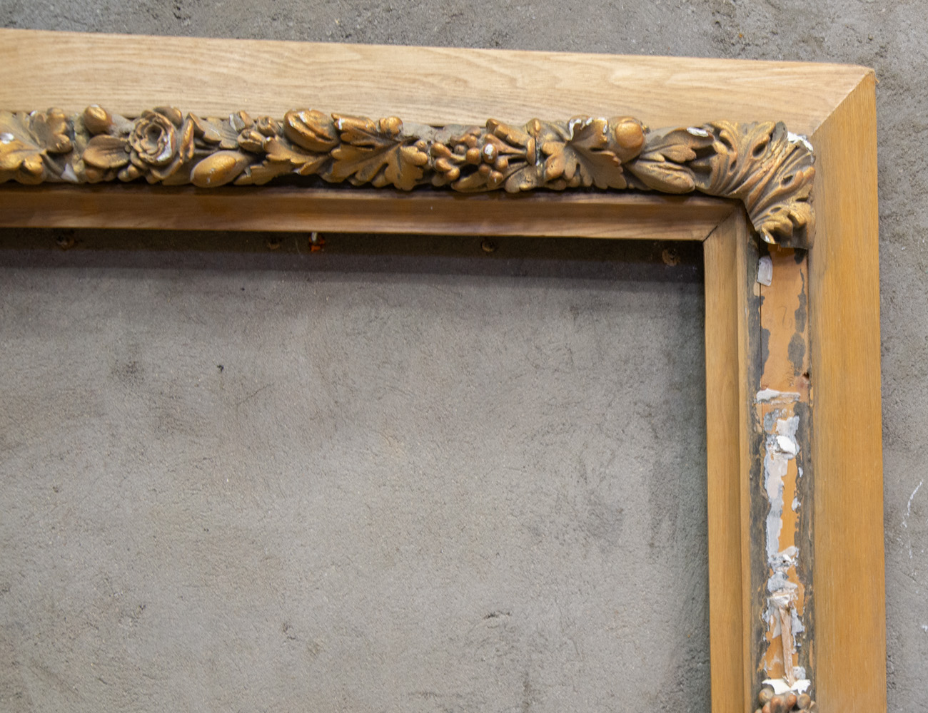 Старинная рама