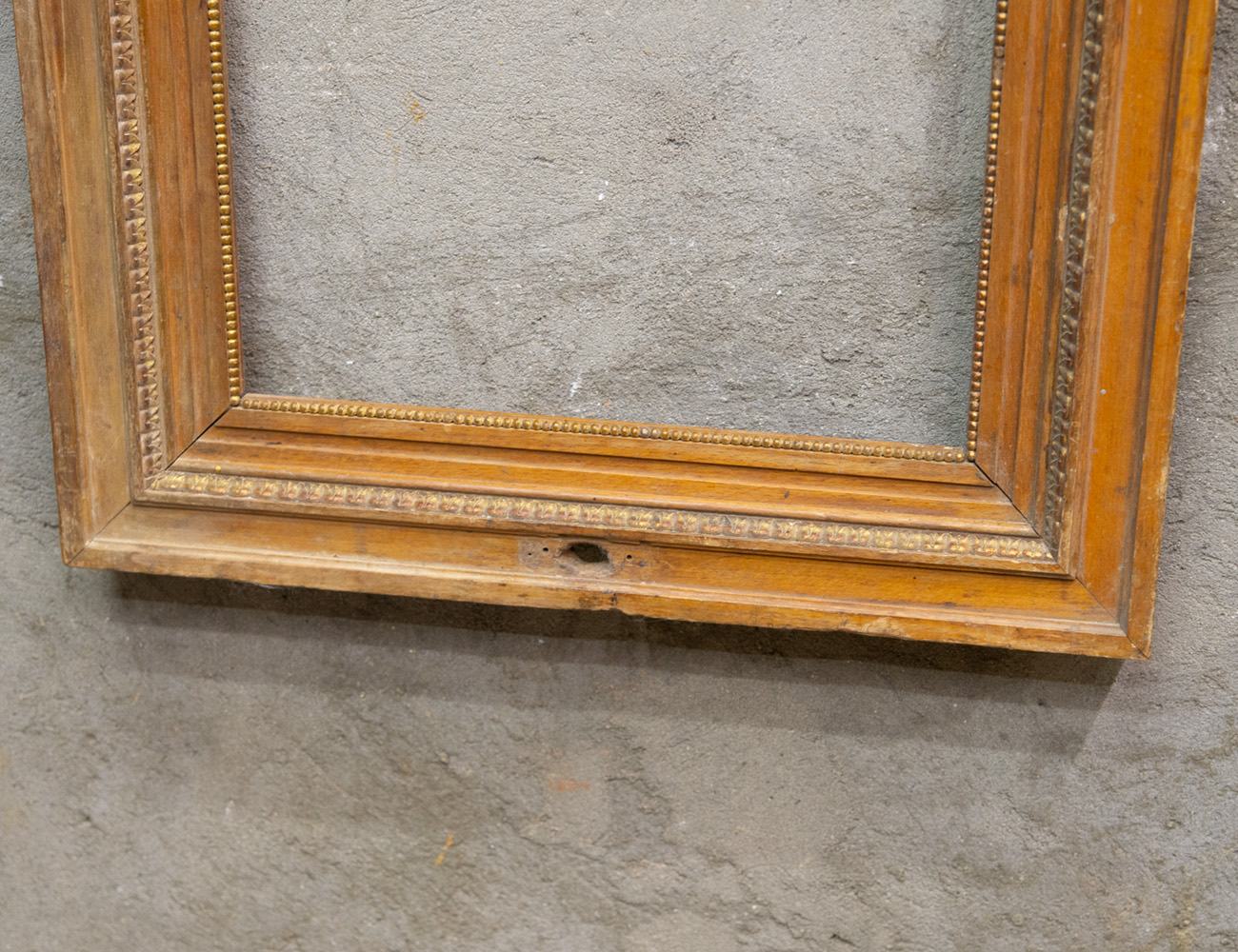 Старинная рама